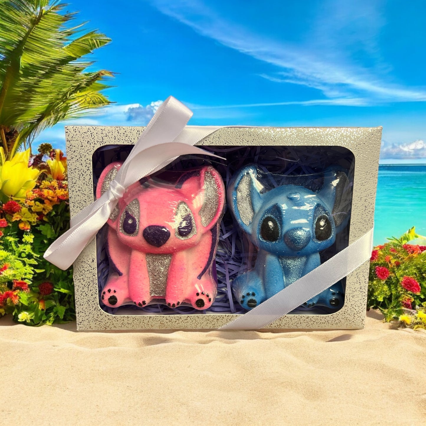 Cute Alien & Girlfriend Bath Bomb Gift Set image 0