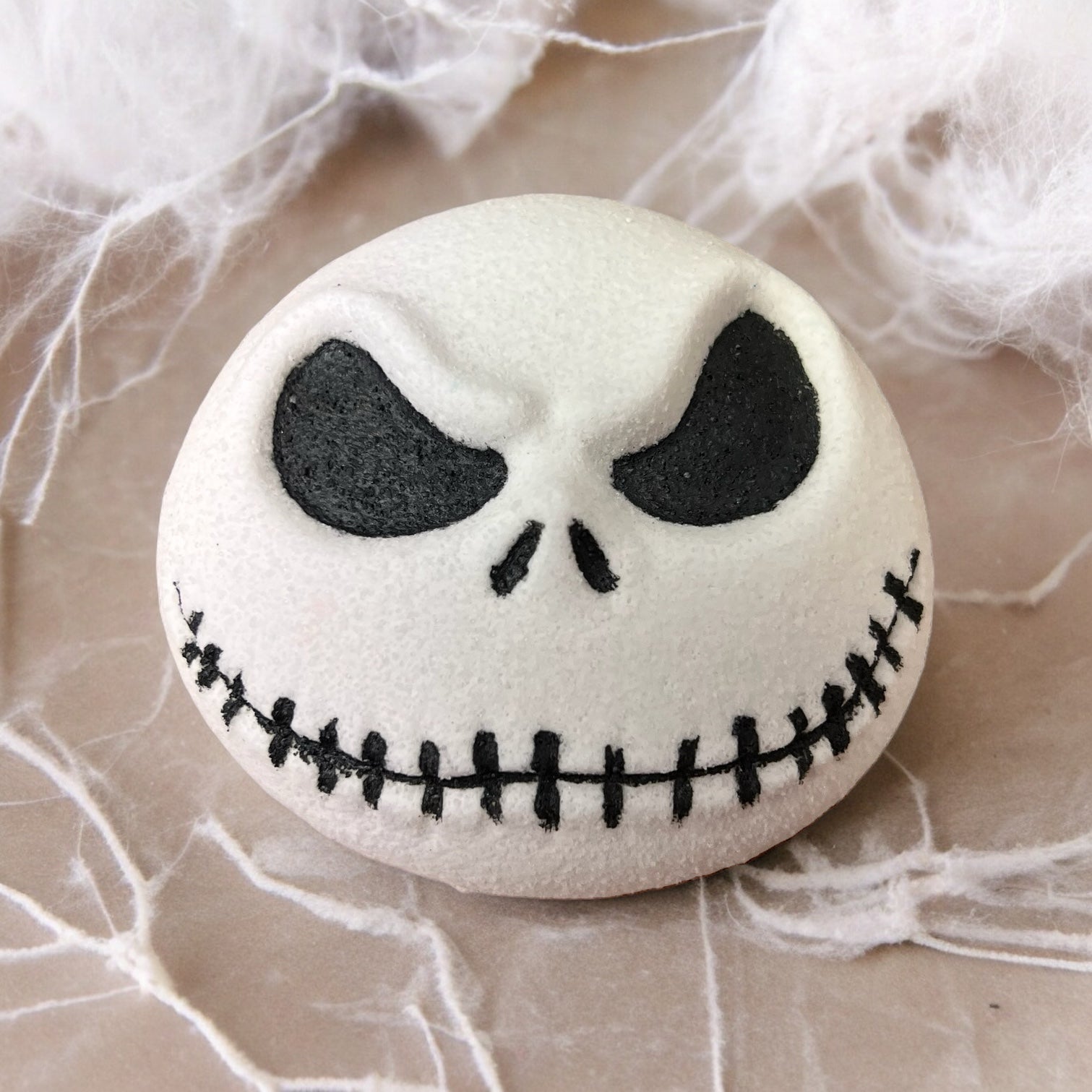 Skeleton Bath Bomb  image 0